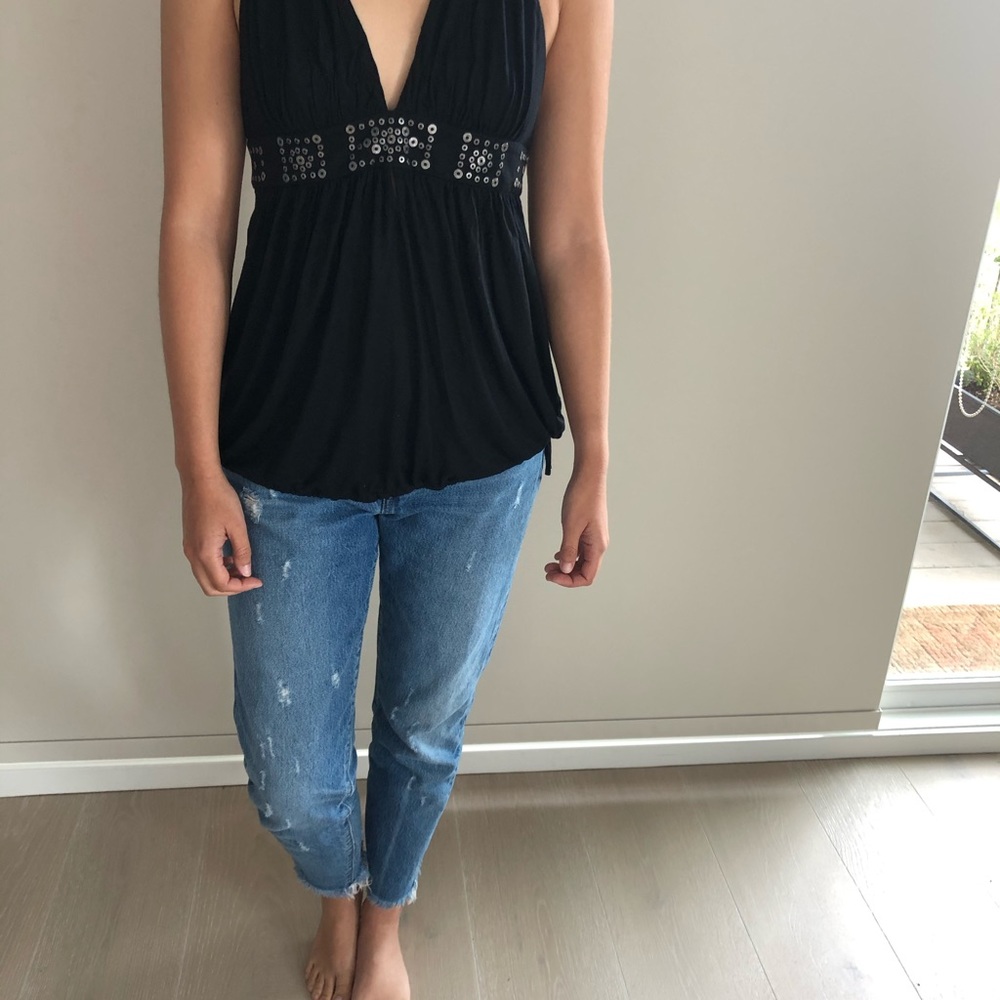 Tops - Picture 2 of 3